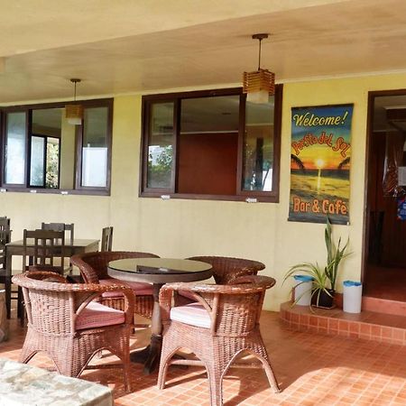 Puesta Del Sol Beach Bungalows And Restobar Mambajao Buitenkant foto