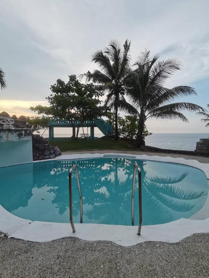 Puesta Del Sol Beach Bungalows And Restobar Mambajao Buitenkant foto